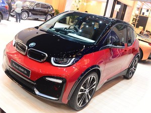 Tiga Mobil Mewah BMW Melantai di GIIAS 2019