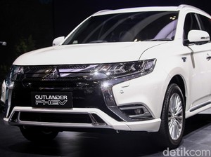 Wow, Outlander PHEV Bakal Jadi Armada Palang Merah Indonesia