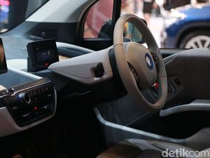 BMW i3s Tidak Bisa Diproduksi di Indonesia