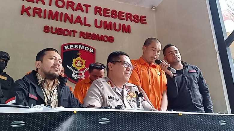 Peragakan Penipuan Anak Kecelakaan, Pelaku ini Piawai Tiru Suara Wanita Peragakan Penipuan Anak Kecelakaan, Pelaku ini Piawai Tiru Suara Wanita