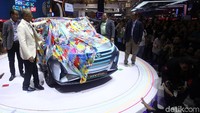 Pada dasarnya tren dunia kan memang ke arah sana. Jadi kami ingin menunjukkan Daihatsu pun ingin mengikuti tren dunia. Tapi apakah model seperti ini diterima? Nah, kami coba bikin siang seperti ini, bagaimana tanggapannya masyarakat Indonesia kita sudah melihat melalui acara ini, ungkap Direktur Pemasaran PT ADM Amelia Tjandra di GIIAS, Kamis (17/7/2019).