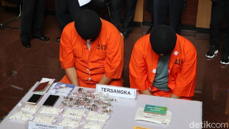 Telan 125 Kapsul Kokain, WN Peru Ditangkap di Bali Telan 125 Kapsul Kokain, WN Peru Ditangkap di Bali