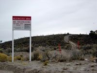 Selebriti Chef Ini Akan Masak 'Iga Bakar Radioaktif' Buat Penyerbu Area 51