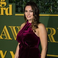 Berkat payudaranya itu, artis dan model asal Inggris itu memang berhasil tampil menjadi model di majalah pria dewasa, iklan bahkan film. Namun faktanya wanita seksi itu dulunya selalu menolak untuk tampil di Playboy, majalah pria dewasa paling populer itu.  Foto: Jeff Spicer/Getty Images