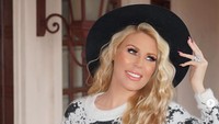 Gretchen Rossi harus mengelus dada menghadapi ulah netizen dan haters yang membullynya. Dok. Instagram/gretchenrossi
