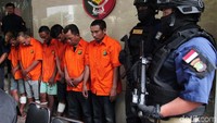 Subdit Resmob Ditreskrimum Polda Metro Jaya mengungkap sembilan kasus dari sejumlah wilayah yang ditangani diantaranya kasus curanmor, curas, pencurian modus ban kempes, pencurian modus mengganjal ATM, dan penipuan lewat telepon.