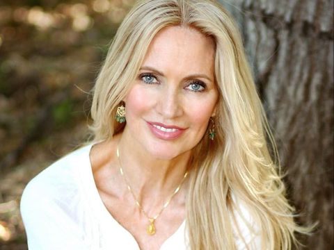 Punya Penampilan Awet Muda, Wanita Ini Sering Dikira Kakak Adik dengan Putrinya