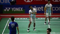 Fajar/Rian menelan kekalahan 19-21, 12-21.