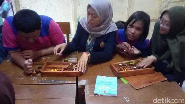 Brama, Alat Peraga Braille Matematika Karya Mahasiswa UMK