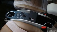 Pada batas kisaran kecepatan motor, daya dan torsi dari sistem penggerak yang dikembangkan lebih lanjut tersebut menunjukkan peningkatan hingga 40% bagi BMW i3, sehingga New BMW i3s memerlukan hanya 6.9 detik untuk melesat dari 100 km/jam.