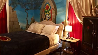 Wanita Sulap Kamar Mungil Jadi Super Cantik Bertema Beauty and the Beast