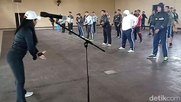 Polisi gemuk jalani pelatihan/