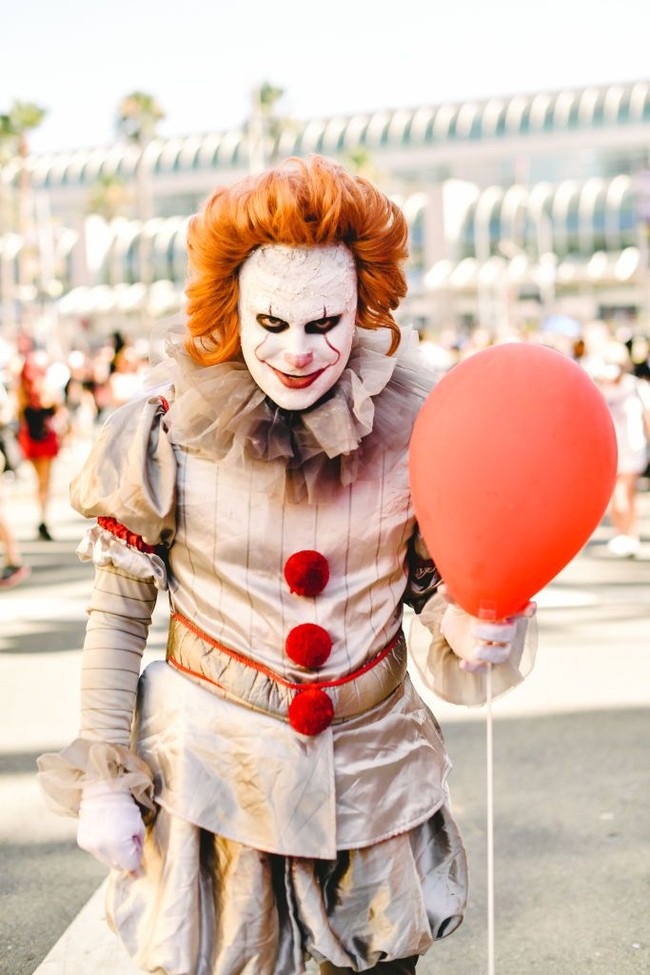Badut horor dari film IT ternyata juga eksis di Comic Con 2019. Anak-anak harus waspada! (Foto: Getty Images)