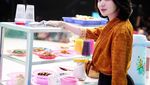 Pose Manis Wika Salim, Pedangdut Seksi yang Doyan Kue Cucur