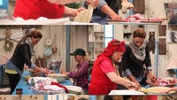 Ternyata wanita cantik ini juga pintar masak. Di sebuah acara, ia turut membantu para pembuat makanan. Foto: Instagram vanturiulia
