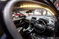 Eclipse Cross.