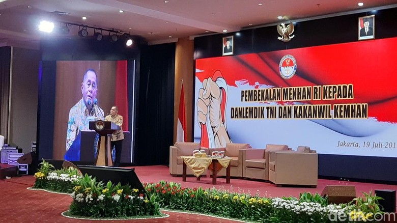 Menhan ke Komandan Lembaga Pendidikan TNI: Tak Usah Pelonco! Menhan ke Komandan Lembaga Pendidikan TNI: Tak Usah Pelonco!