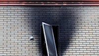 Menurut kepolisian setempat, kebakaran di studio animasi diduga dilakukan secara sengaja. Motif di balik aksi pembakaran ini masih belum diketahui pasti. Kim Kyung-Hoon/Reuters.