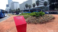 Kini bekas lokasi Instalasi seni bambu Getah Getih tampak menghijau oleh tanaman hias.