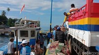 Seperti di Desa Balitata dan Desa Oha terdapat gangguan pada 14 tiang Jaringan Tegangan Menengah (JTM) dan 4 buah Gardu Distribusi dimana pada tanggal 17 Juli kemarin telah berhasil diperbaiki.