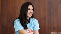 Selain itu Jessica Mila juga berpendapat jika menghabiskan waktu seumur hidup bersama satu orang sangatlah sulit. 