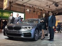 Tiga Mobil Mewah BMW Melantai di GIIAS 2019