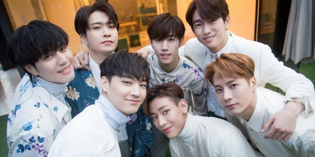JYP Entertainment tidak membolehkan artis-artisnya menerima kado dari fans. Mereka hanya menerima donasi, surat dan camilan. Salah satunya GOT7. Foto: Istimewa