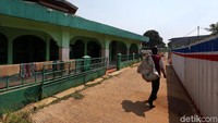 Musala tersebut berada tepat di kompleks Depag Lama, Bambu Apus, Pamulang, Tangerang Selatan.