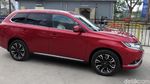 Sensasi Menjajal Outlander PHEV