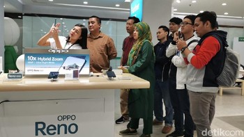 Dengan ide dan kreativitas masing-masing, tiap kelompok mencari angle foto yang menarik. (Foto: Agus Tri Haryanto/detikINET)