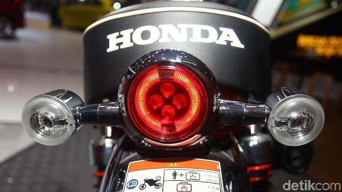 PT Astra Honda Motor (AHM) mulai memasarkan Honda Monkey. Motor seharga Rp 65 Juta itu mulai dipamerkan dalam GIIAS 2019.