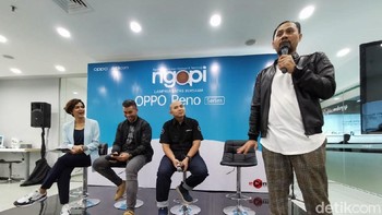Smartphone dinilai praktis dan tidak merepotkan pengguna saat ingin menangkap objek menarik. (Foto: Agus Tri Haryanto/detikINET)