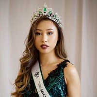 Kathy Zhu hanya sekejap merasakan bahagia menjadi Miss Michigan 2019. Sehari setelah penobatan, gelarnya dicopot oleh asosiasi Miss World America. Alasannya karena ia dituding rasis. Foto: Dok. Twitter