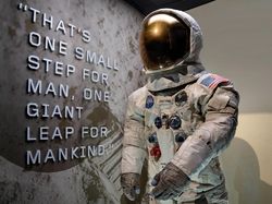 Kemeriahan Amerika Rayakan Setengah Abad Pendaratan Bulan