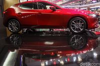 Mazda3 Didapuk Jadi Mobil yang Cewek Banget