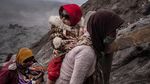 Melihat Ritual Kasada, Larung Sajen di Gunung Bromo