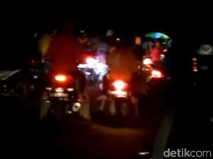 Isu Tsunami Bikin Warga Pesisir Tulungagung Panik dan Jauhi Pantai