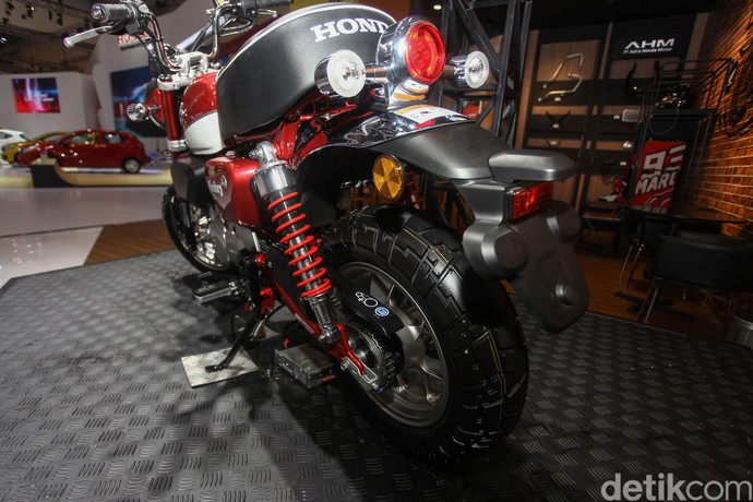 Honda Luncurkan Motor Imut Monkey, Harga Rp 65 Juta!