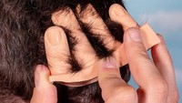 The Digits Comb ini diciptakan untuk Anda yang malas merapikan rambut. Istimewa/Unnecessary Inventions.