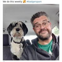 Kembar tapi beda spesies. So cute! Foto: Twitter