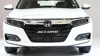 Honda Prospect Motor (HPM) meluncurkan sedan terbarunya di Indonesia, Honda Accord Turbo. Ini pertama kalinya Accord Turbo meluncur di Indonesia.