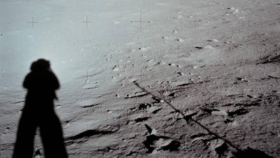 Foto-foto Ikonik Manusia Menginjak Bulan 50 Tahun Silam
