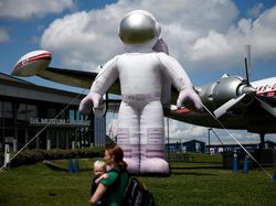 Kemeriahan Amerika Rayakan Setengah Abad Pendaratan Bulan