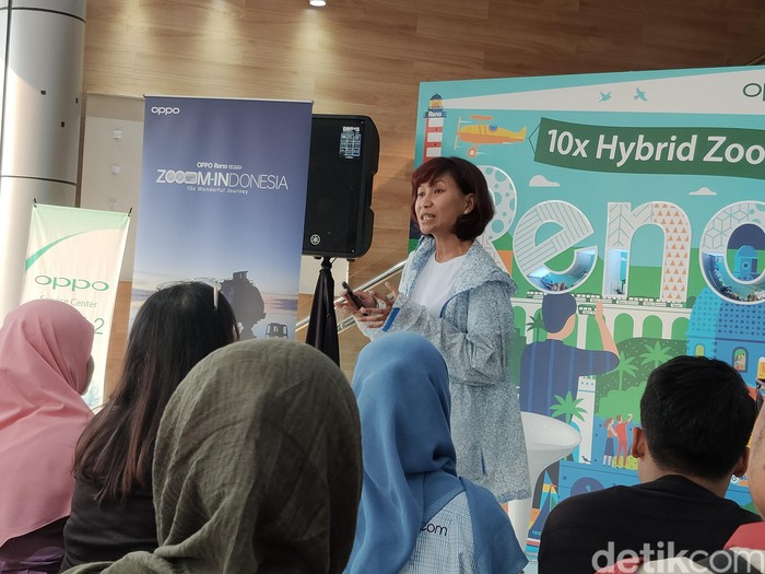 Travel blogger Windy Ariestanty. Foto: Aisyah Kamaliah/detikINET Travel blogger Windy Ariestanty. Foto: Aisyah Kamaliah/detikINET