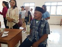 Cerita Warga Pulau Rinca Melaut ke Labuan Bajo demi Obati Sakit Gigi 