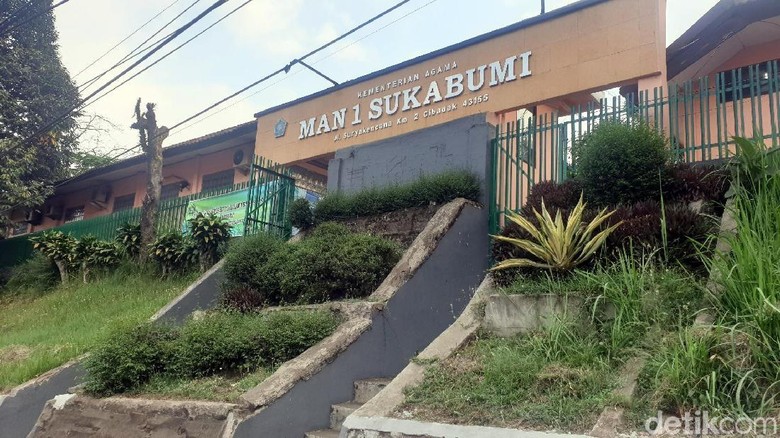 Minta Maaf soal Bendera Tauhid, Siswa MAN Sukabumi Janji Jaga Pancasila Minta Maaf soal Bendera Tauhid, Siswa MAN Sukabumi Janji Jaga Pancasila