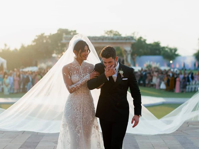 Priyanka Chopra dan Nick Jonas. Foto: Instagram @priyankachopra Priyanka Chopra dan Nick Jonas. Foto: Instagram @priyankachopra
