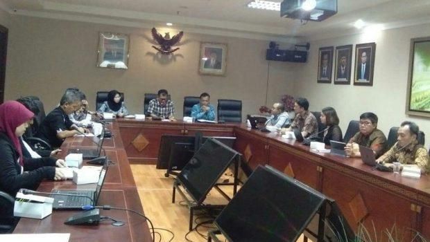 Rapat antara Kemenag, Kominfo, Traveloka, dan Tokopedia membahas umrah digital.