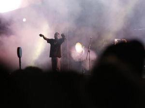 Malam Minggu Sempurna dengan Keromantisan Daniel Caesar