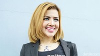 Ia pun menceritakan bahwa kondisi Galih Ginanjar kini sudah sehat kembali dan sudah beradaptasi. Pool/Palevi S/detikFoto.